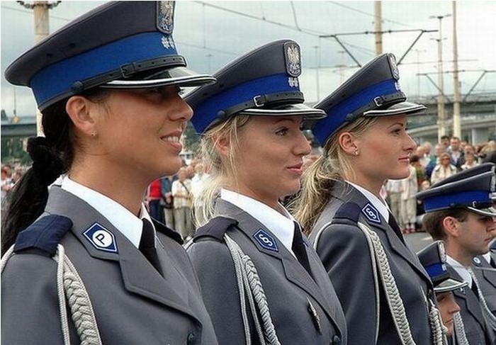 Mujer policía polaca