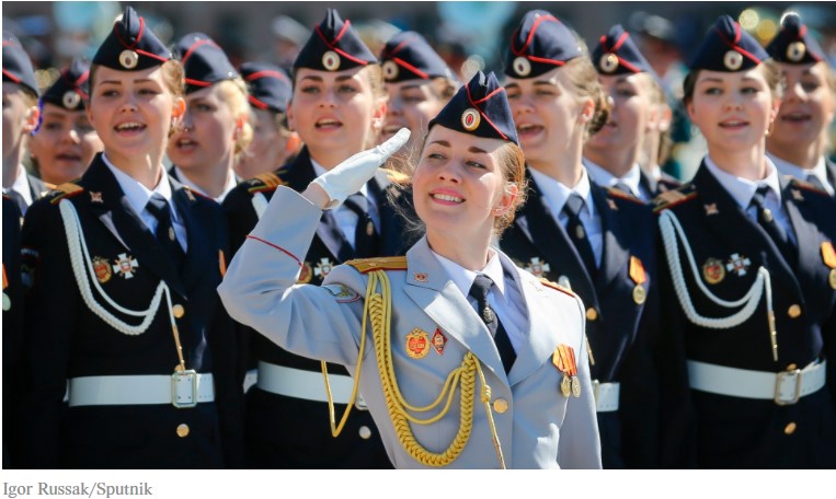 Mujer policía rusa