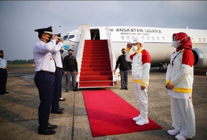 Kenakan Pakaian Olahraga Serba Putih, Wapres Ma’ruf Amin Terbang ke Surakarta