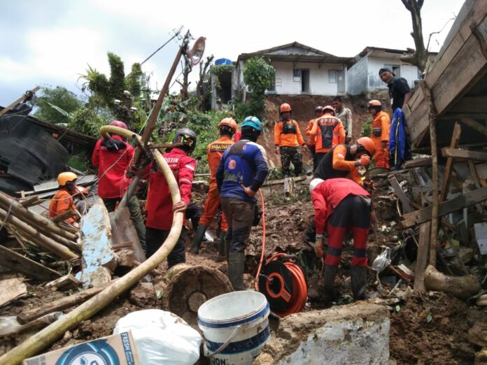 Korban Tanah Longsor di Bogor Kembali Ditemukan Tim SAR, Tinggal 1 yang Masih Tertimbun